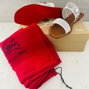 Christian Louboutin *New in Box
White Bitcorn Flat Nappa Perfo Sandals (white)